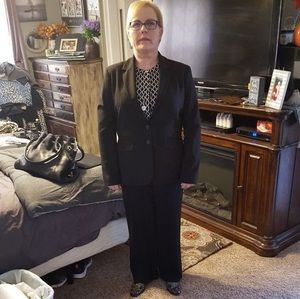 Meet your Posher, Carie